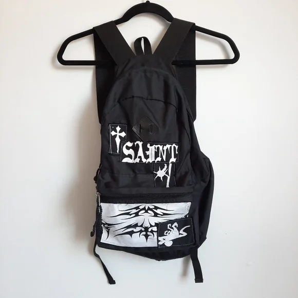 Lightweight Black ππππ£π© πππ’π¨ Backpack - Picture 1 of 3